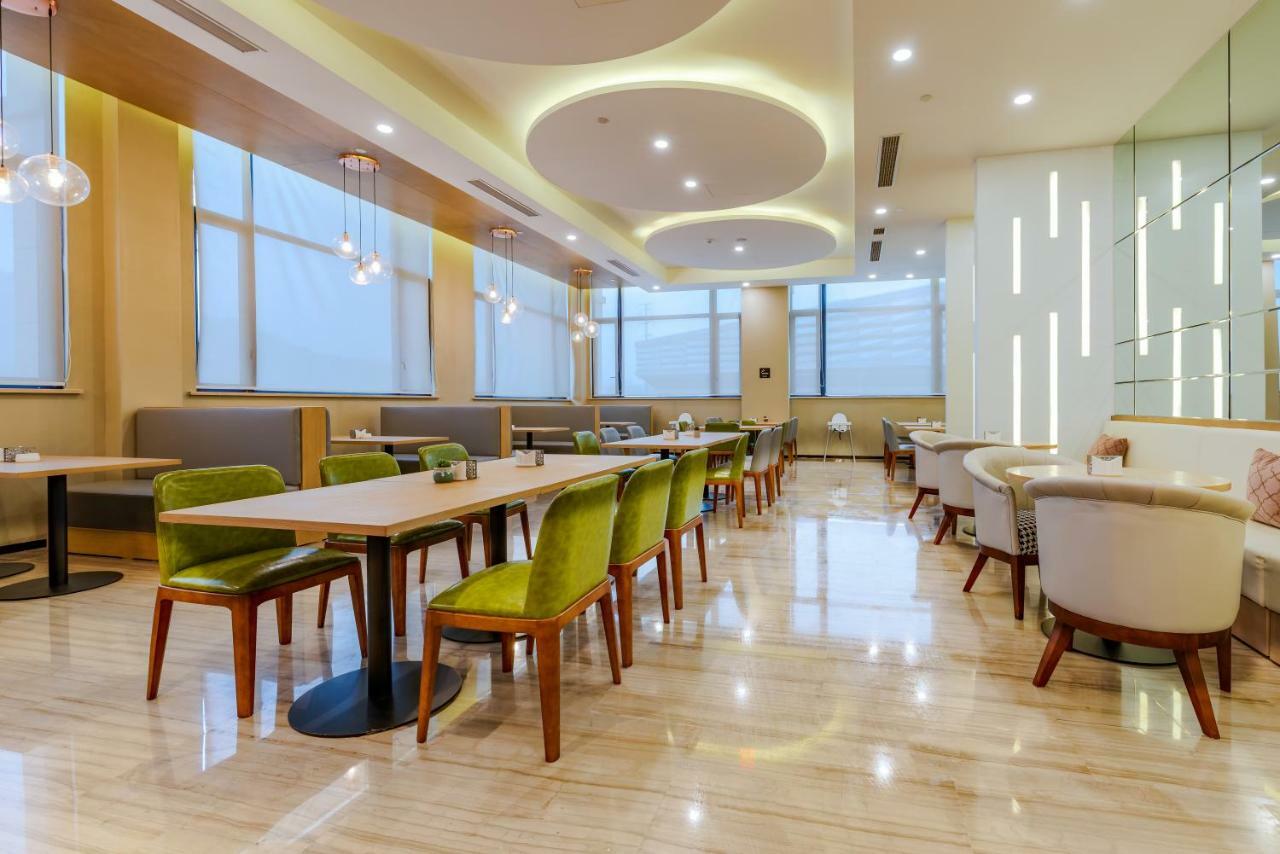 温州国际机场奥体中心亚朵酒店 外观 照片